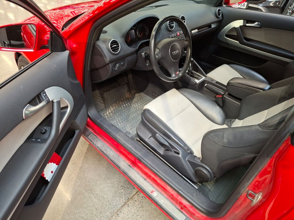 Audi A3 2005 Punainen