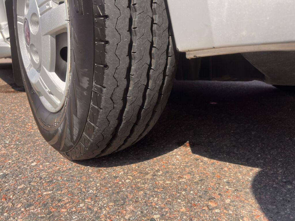 Bürstner ARGOS A 747 2008 Valkoinen