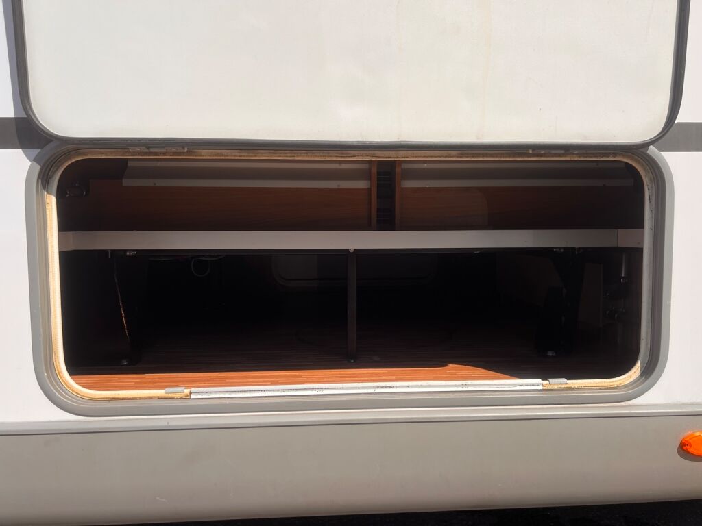 Bürstner ARGOS A 747 2008 Valkoinen