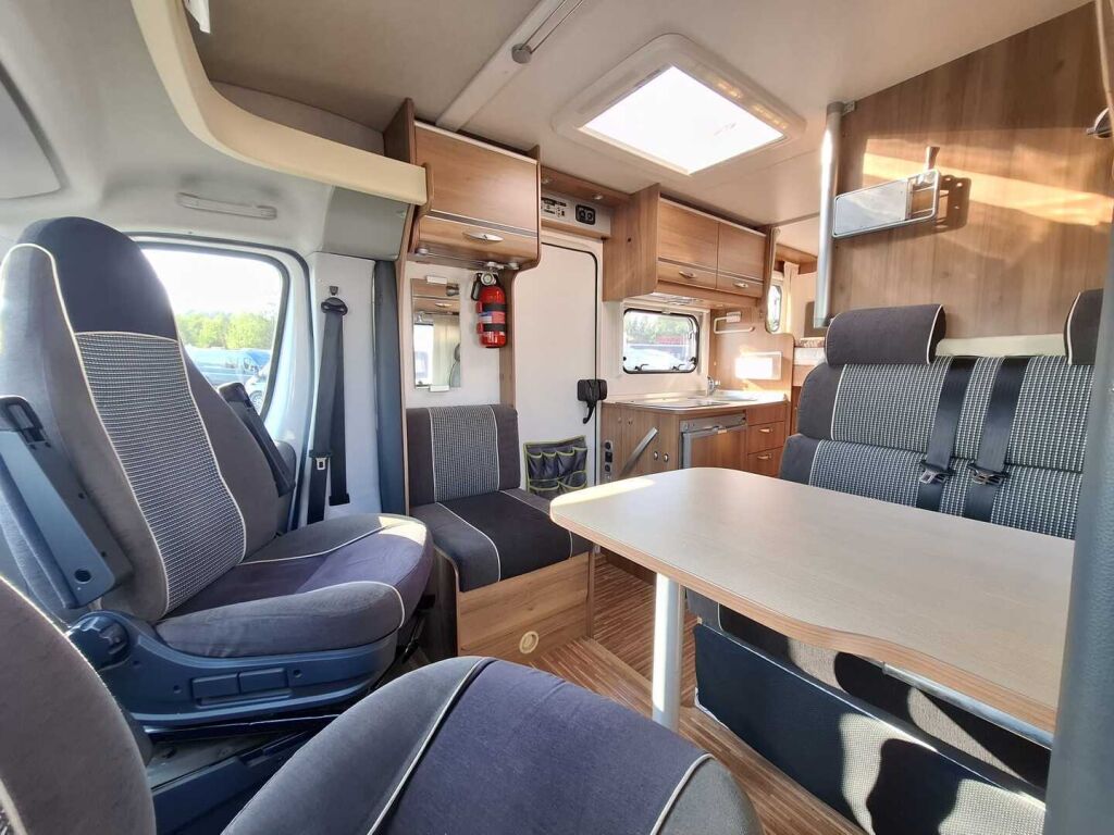 Bürstner Travel Van T570 2008 Harmaa