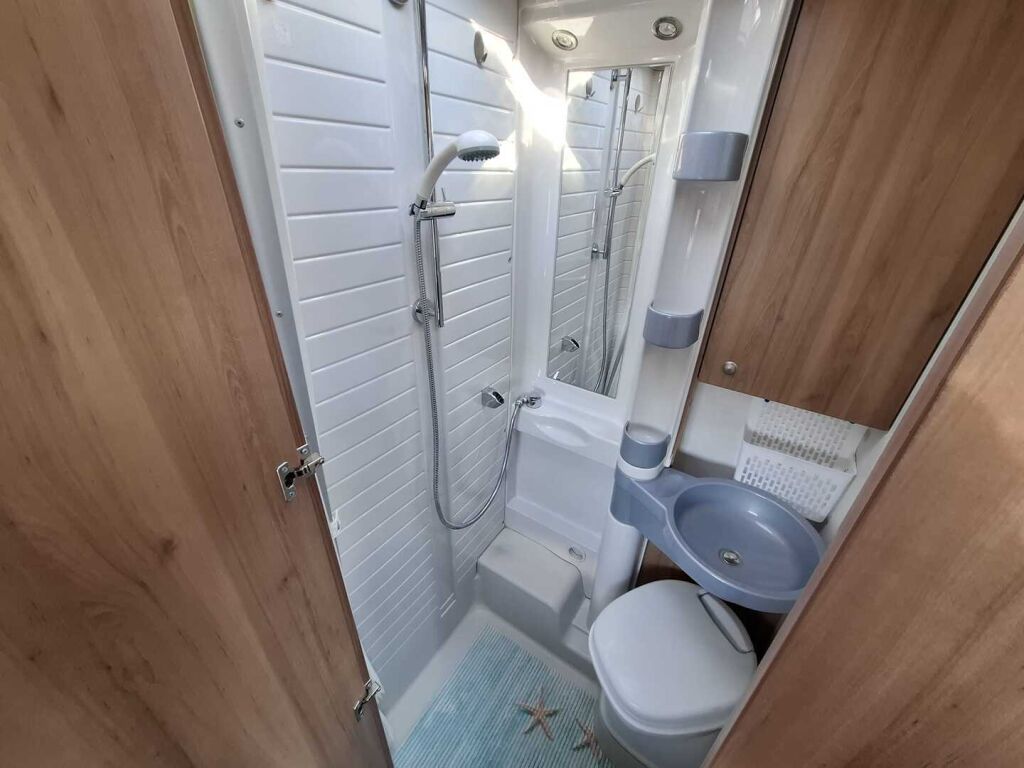 Bürstner Travel Van T570 2008 Harmaa