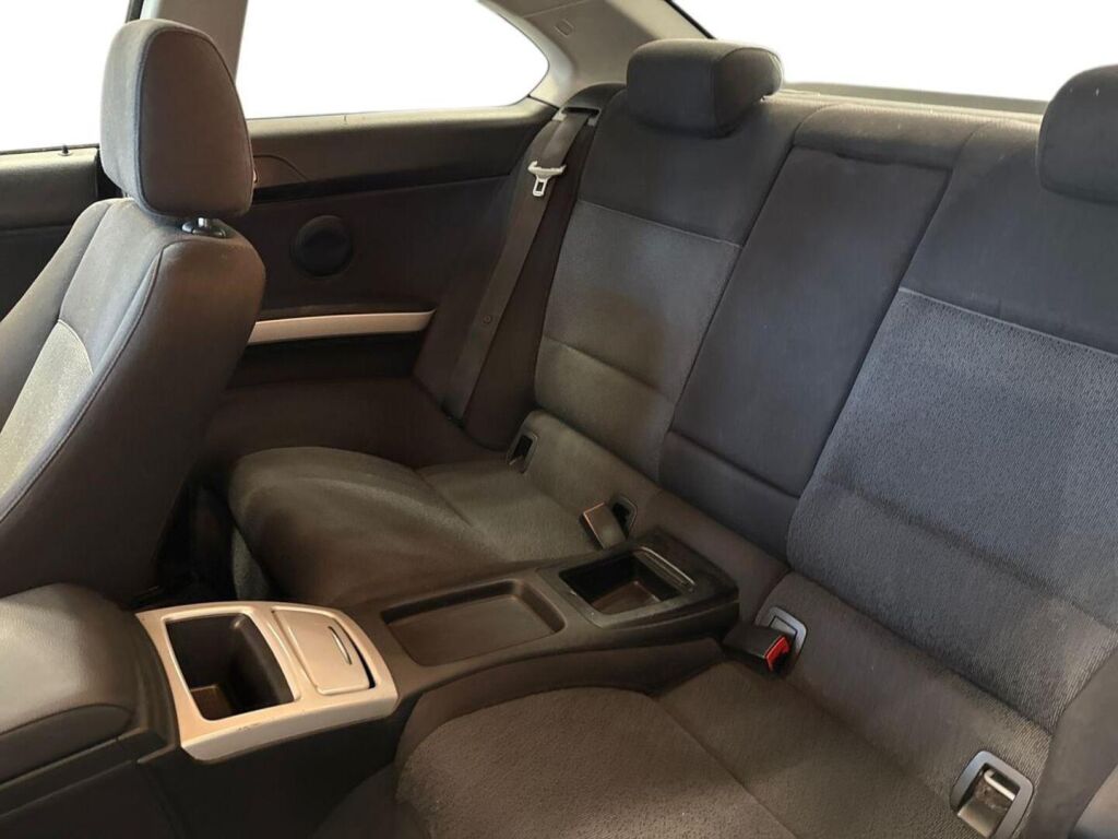 BMW 325 2007 Vihreä