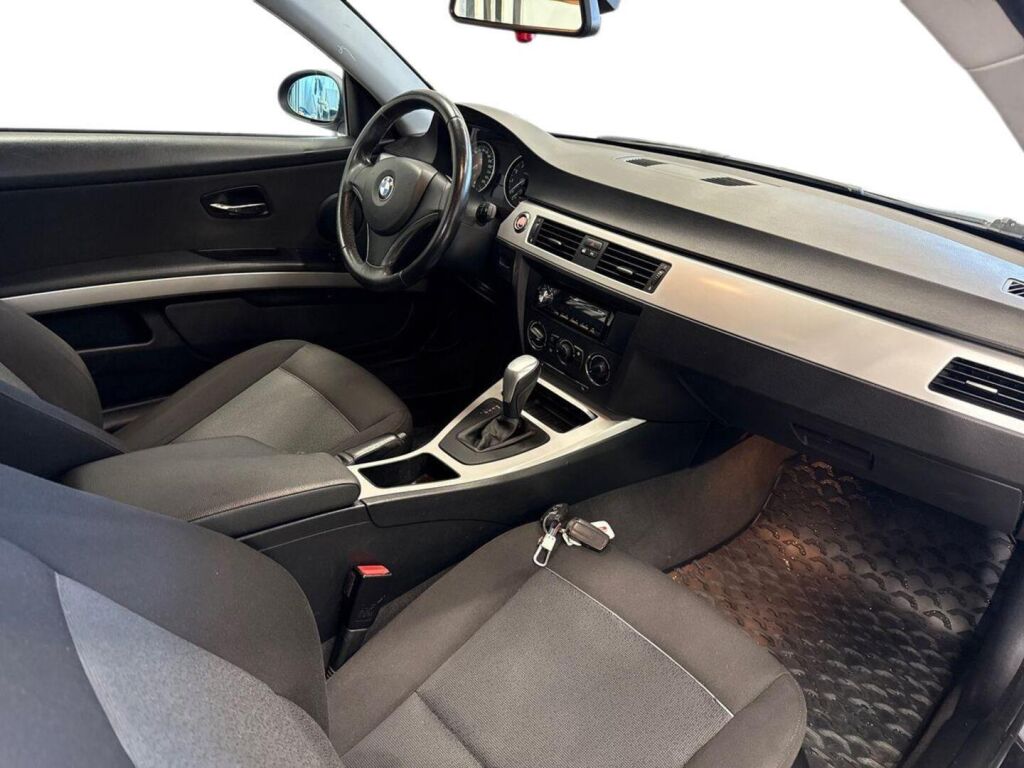 BMW 325 2007 Vihreä