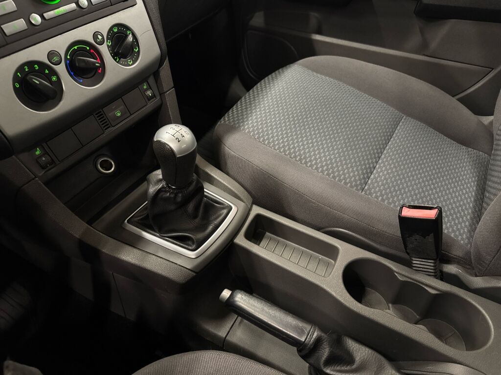 Ford Focus 2005 Harmaa