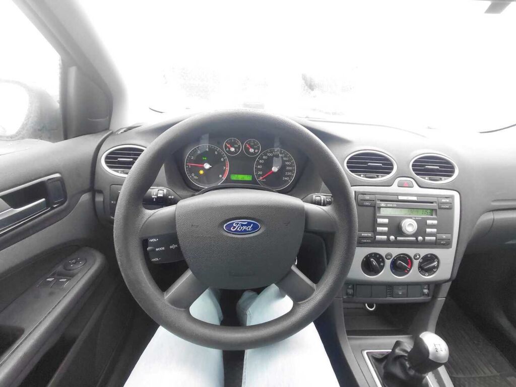 Ford Focus 2005 Harmaa