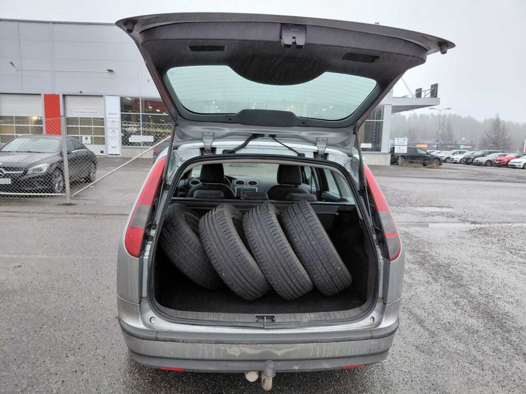 Ford Focus 2005 Harmaa