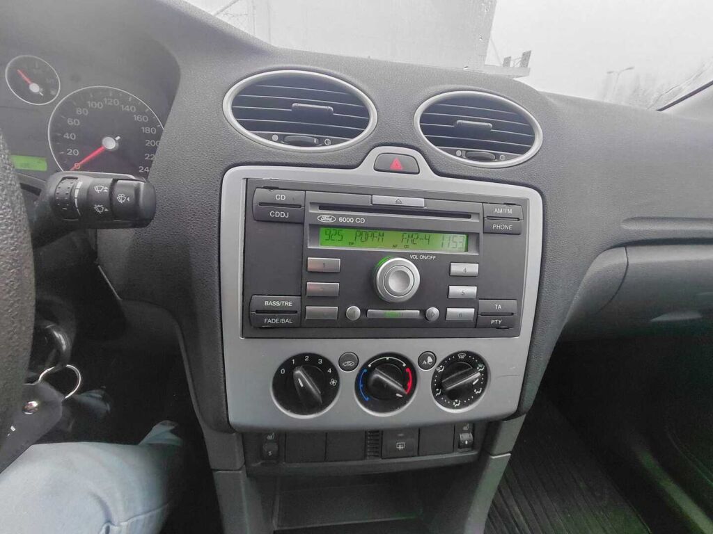 Ford Focus 2005 Harmaa