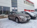 Kia Ceed 2008 Ruskea (beige)