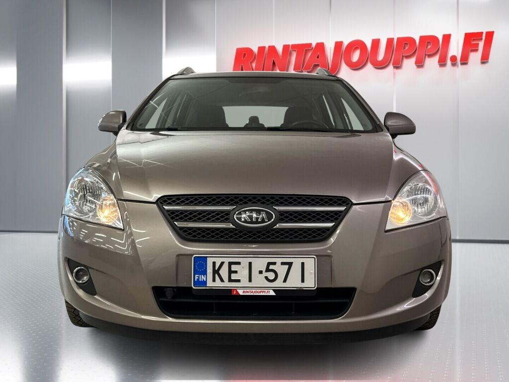 Kia Ceed 2008 Ruskea (beige)