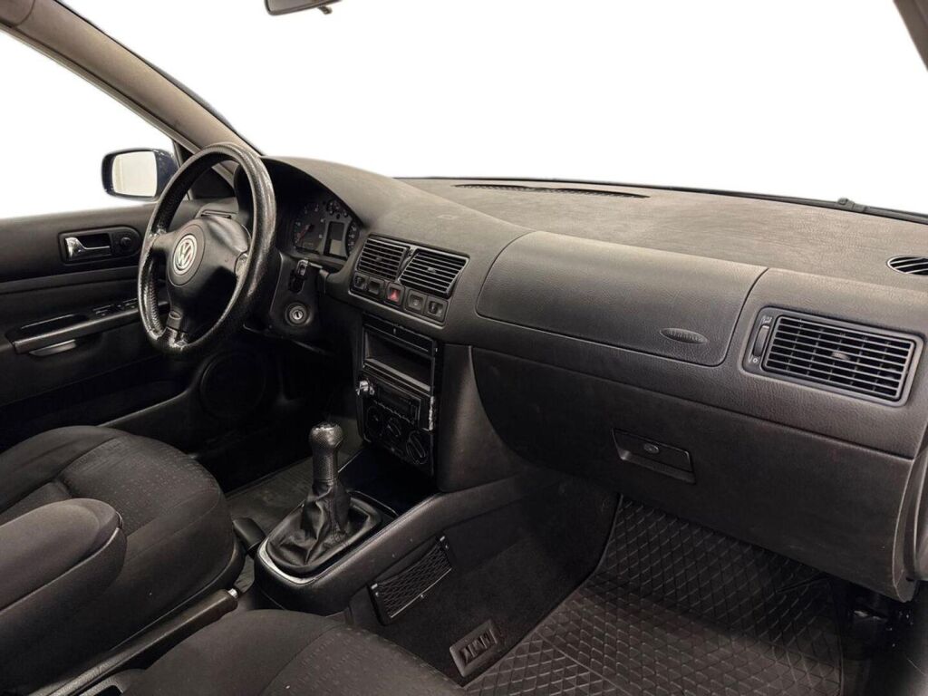 Volkswagen Golf Variant 2003 Sininen