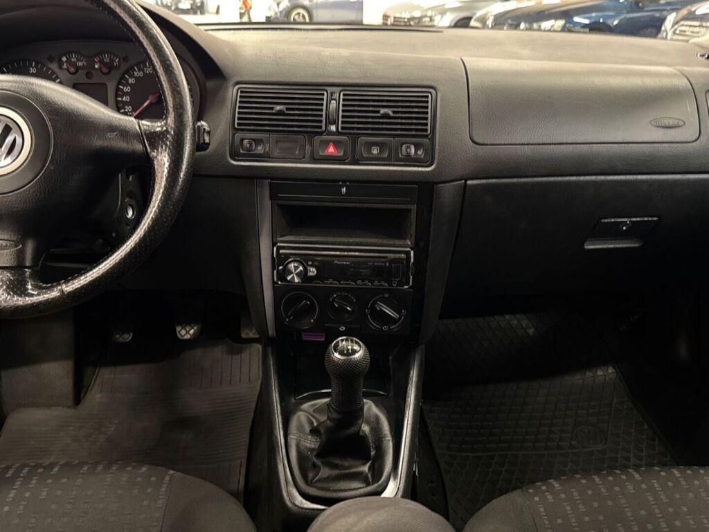 Volkswagen Golf Variant 2003 Sininen