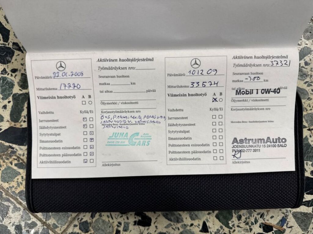 Mercedes-Benz E 1998 Sininen