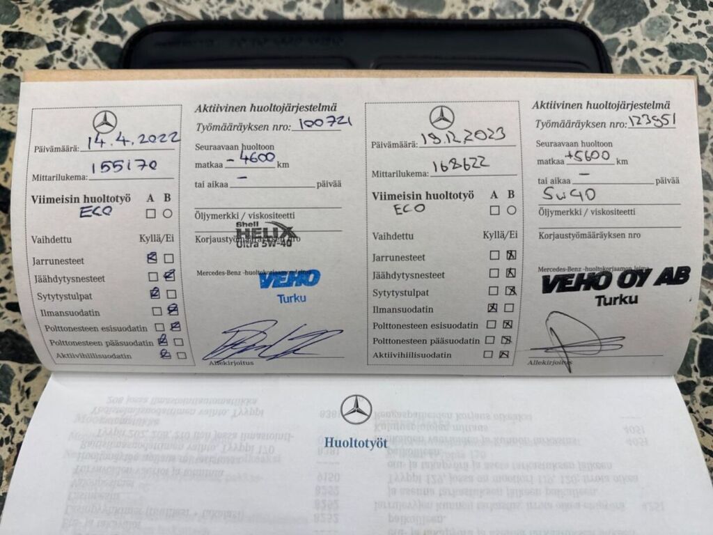 Mercedes-Benz E 1998 Sininen
