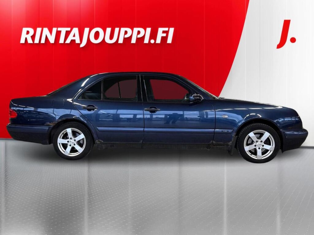 Mercedes-Benz E 1998 Sininen