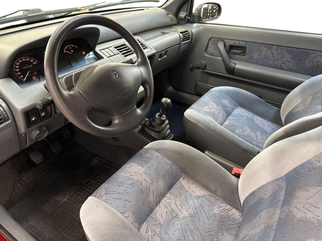 Renault Clio 1998 Punainen