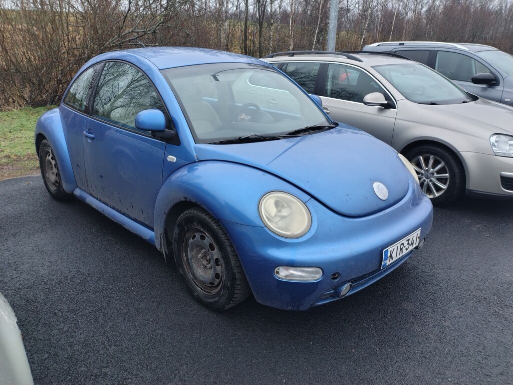 Volkswagen New Beetle 1999 Sininen