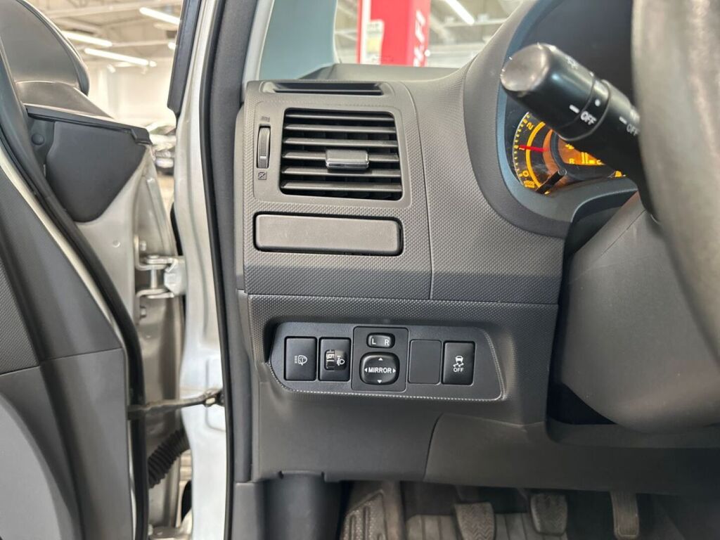 Toyota Auris 2008 Hopea