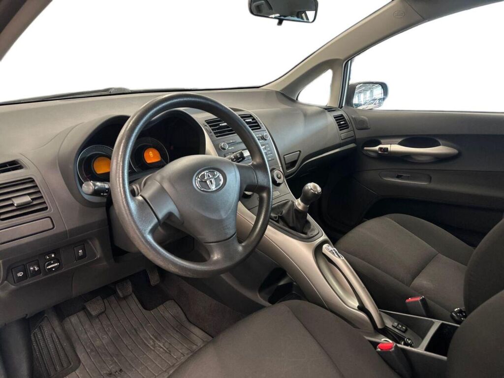 Toyota Auris 2008 Hopea