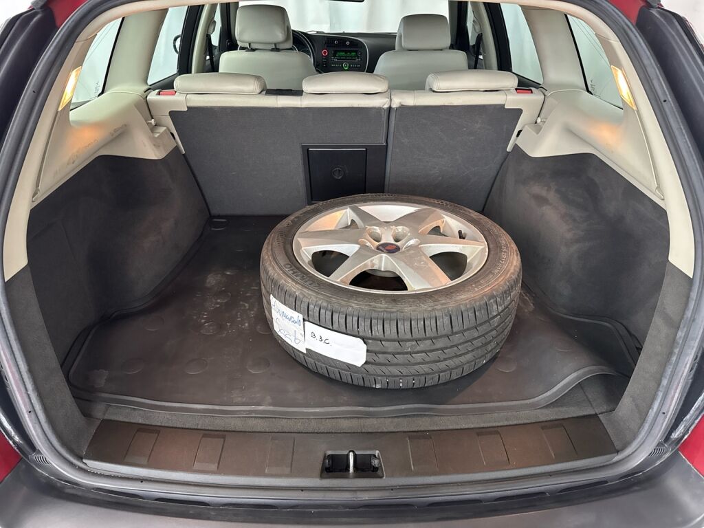 Saab 9-3 2007 Punainen