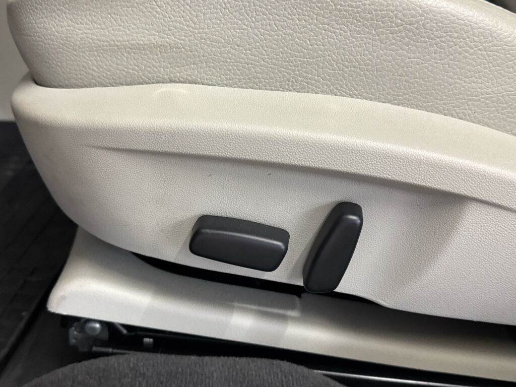 Saab 9-3 2007 Punainen