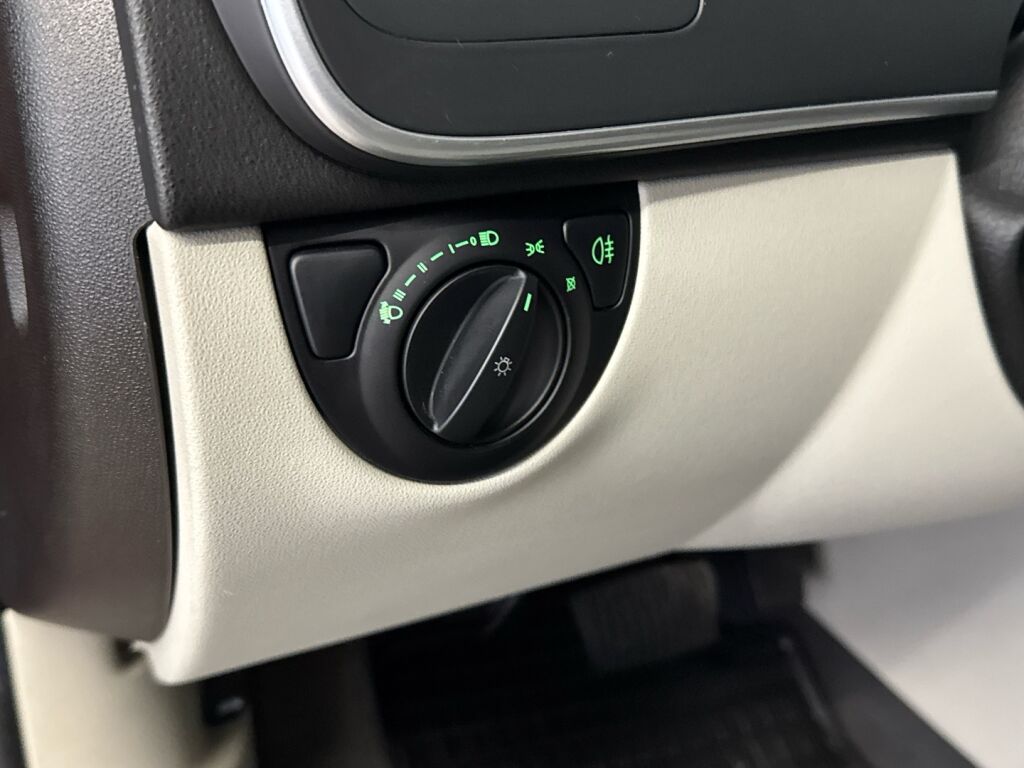 Saab 9-3 2007 Punainen