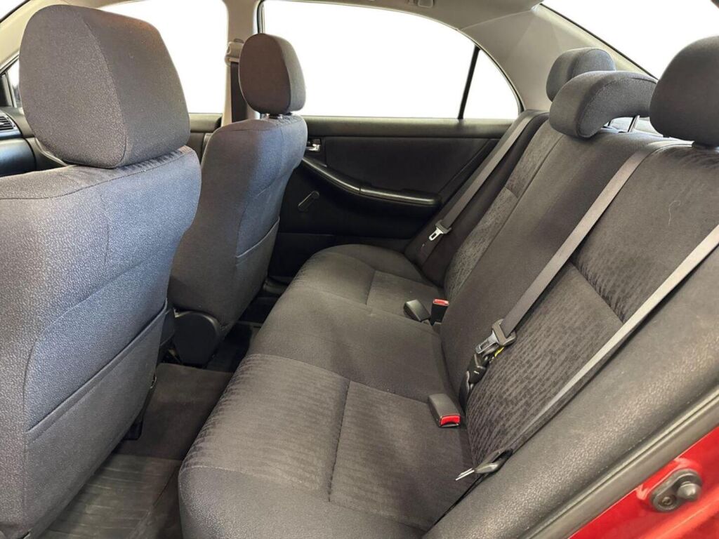 Toyota Corolla 2003 Punainen