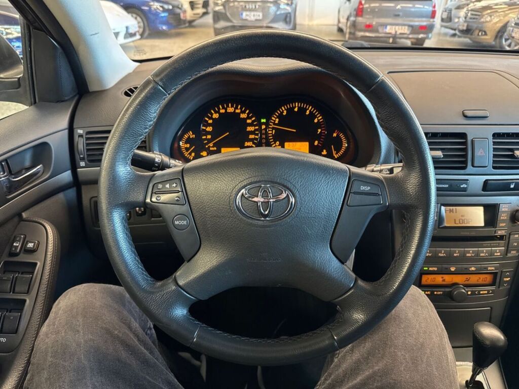 Toyota Avensis 2008 Harmaa