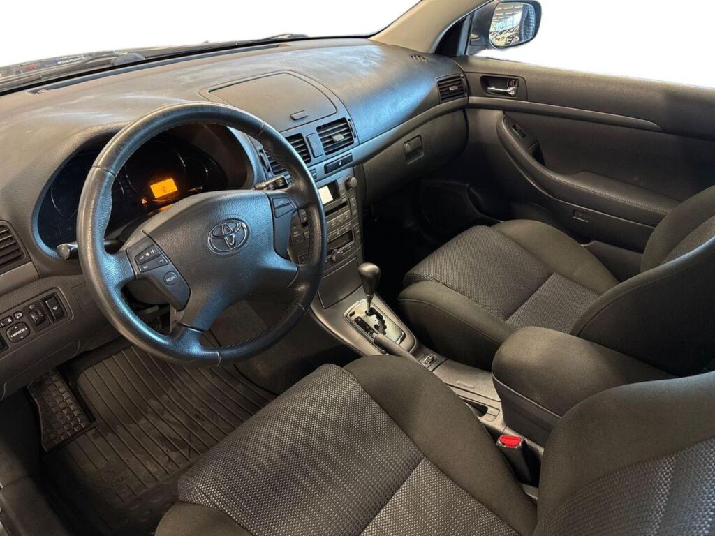 Toyota Avensis 2008 Harmaa