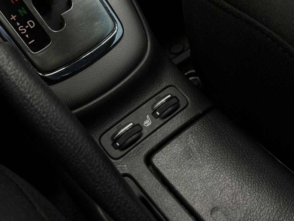 Toyota Avensis 2008 Harmaa