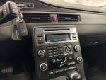 Volvo V70 2011 Musta