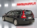 Volvo V70 2011 Musta