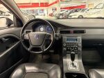 Volvo V70 2011 Musta