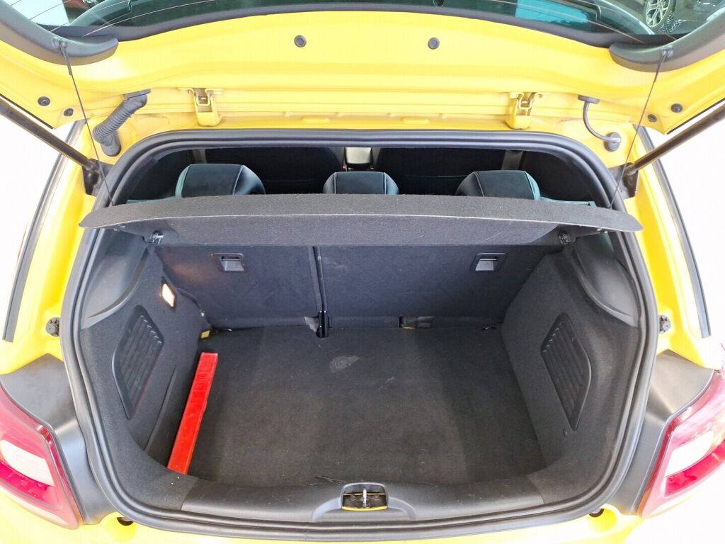 Citroen DS3 2010 Keltainen