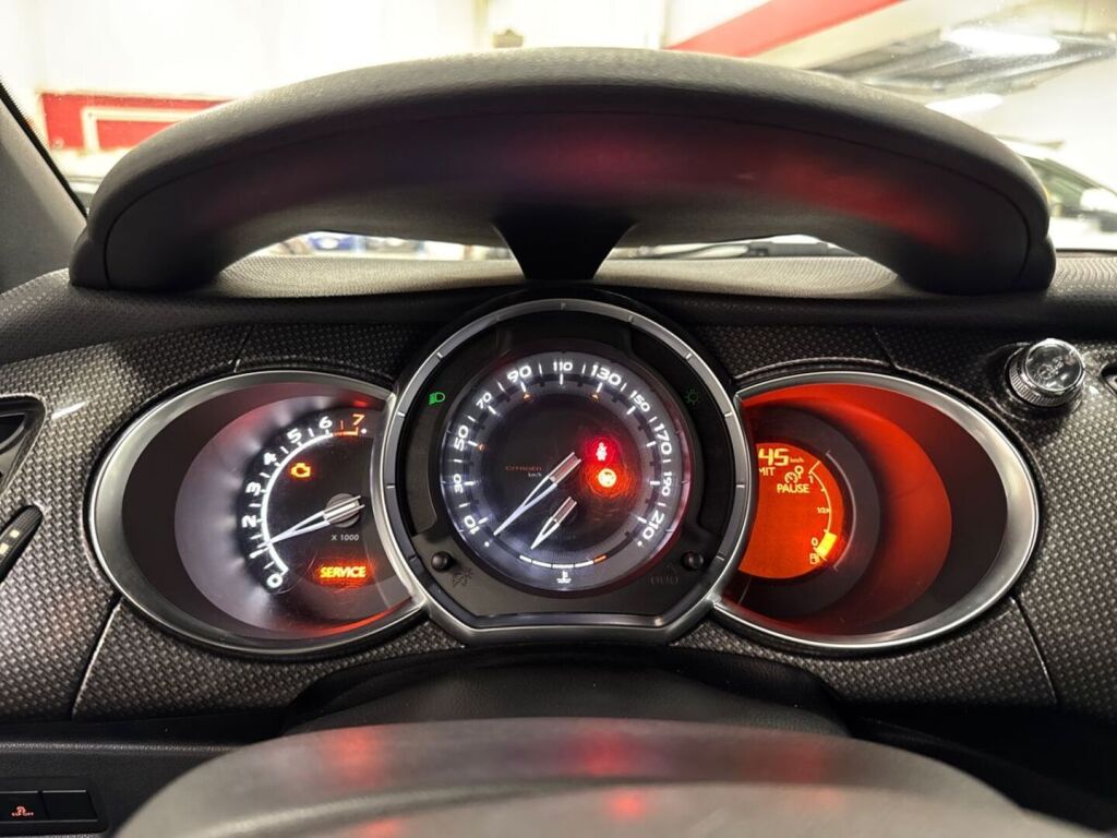 Citroen DS3 2010 Musta