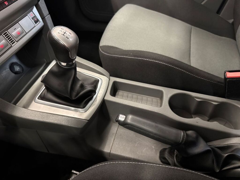 Ford Focus 2010 Harmaa