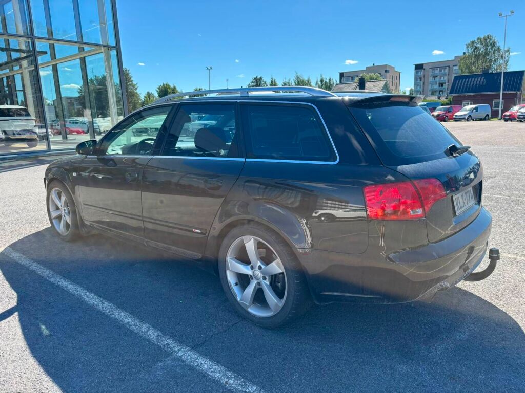 Audi A4 2006 Musta