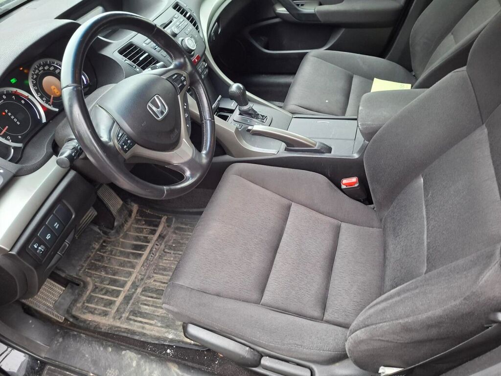 Honda Accord 2009 Musta