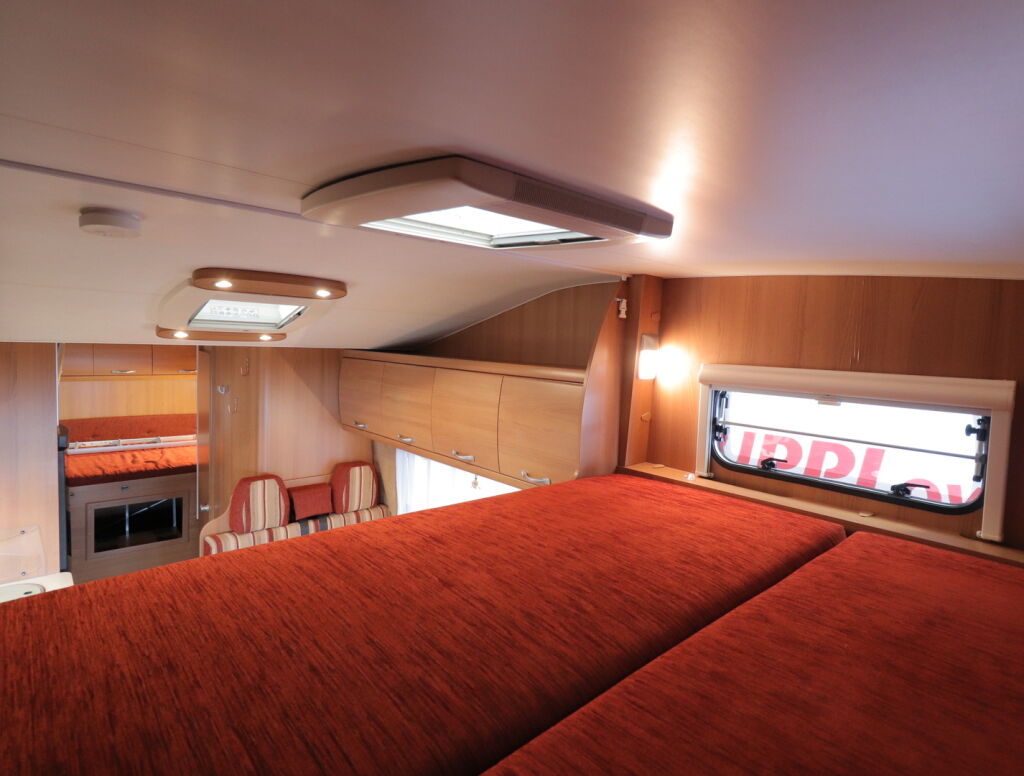 LMC Liberty 694G 2010 Hopea