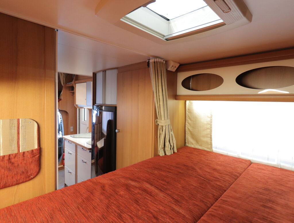 LMC Liberty 694G 2010 Hopea