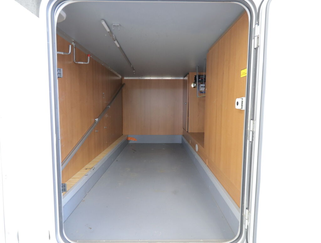 LMC Liberty 694G 2010 Hopea