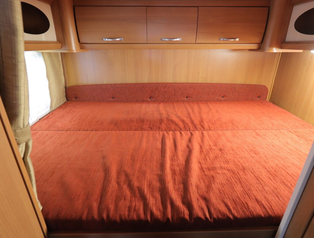 LMC Liberty 694G 2010 Hopea