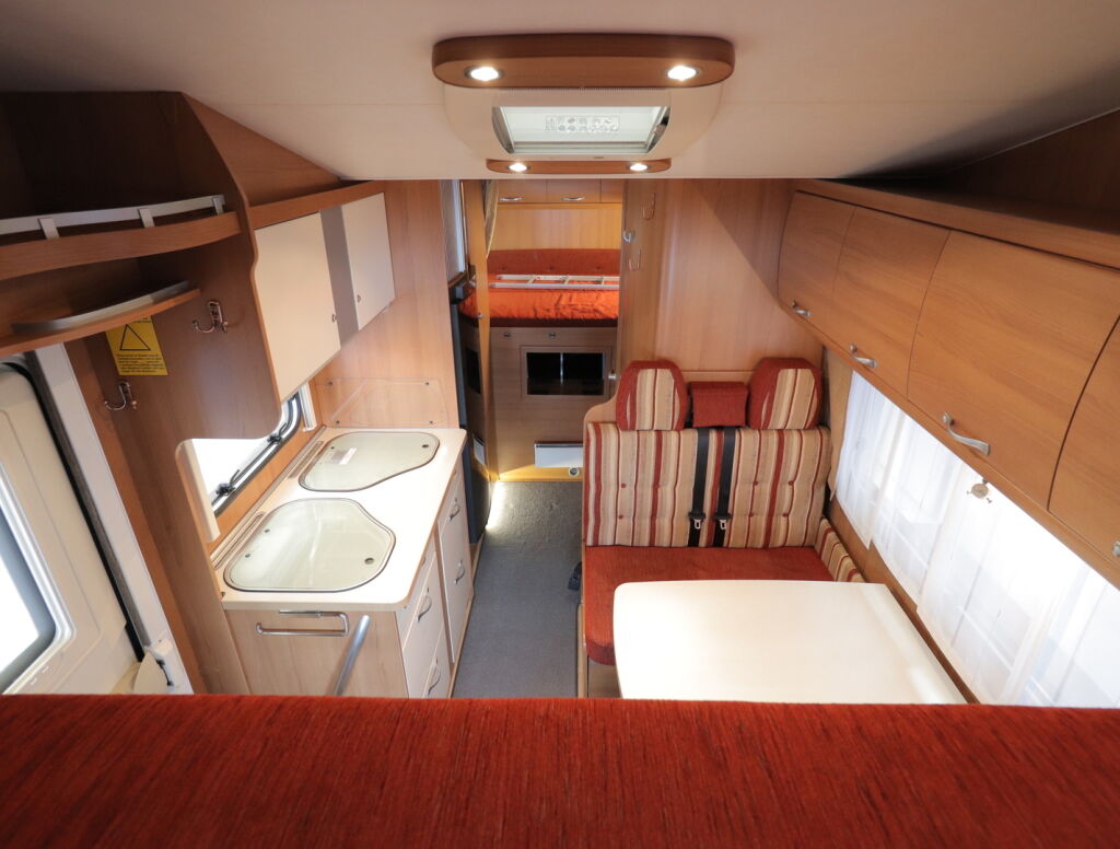 LMC Liberty 694G 2010 Hopea