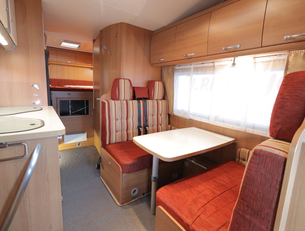 LMC Liberty 694G 2010 Hopea