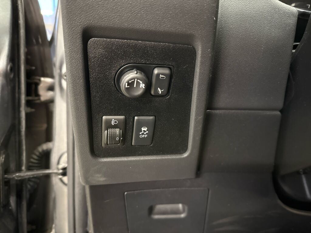 Nissan Qashqai 2012 Harmaa