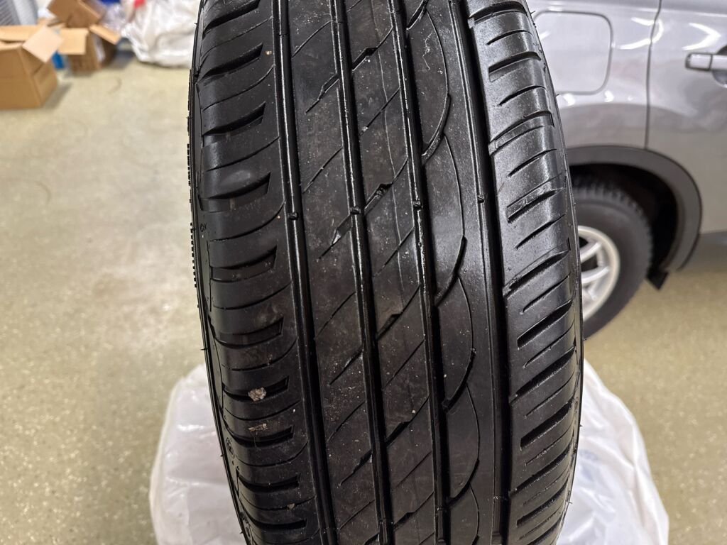 Nissan Qashqai 2012 Harmaa