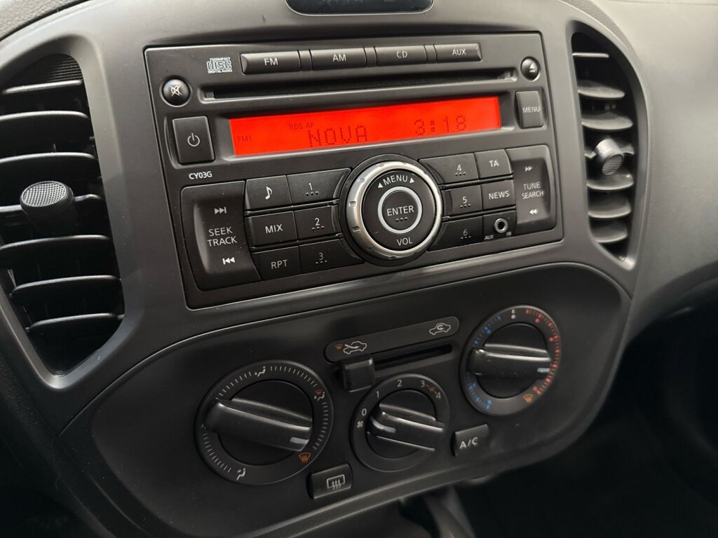 Nissan Juke 2012 Sininen