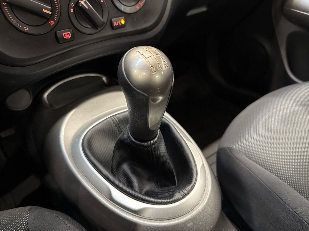 Nissan Juke 2012 Sininen