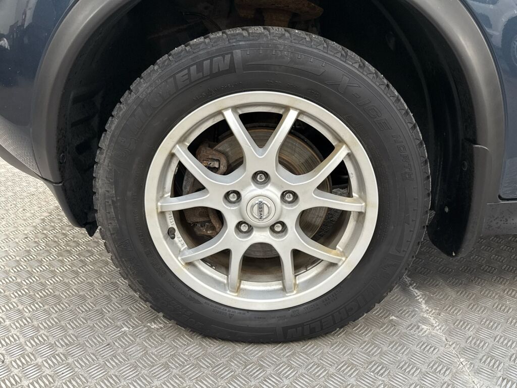 Nissan Juke 2012 Sininen