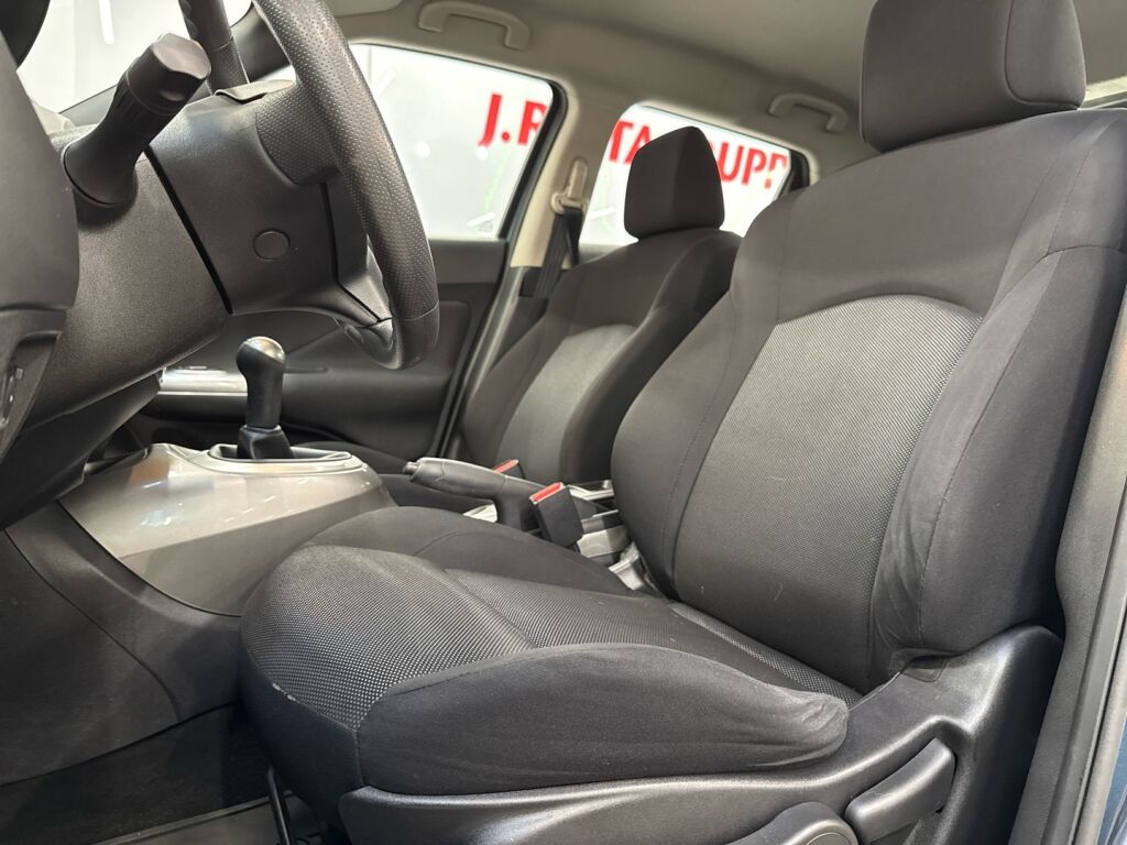 Nissan Juke 2012 Sininen