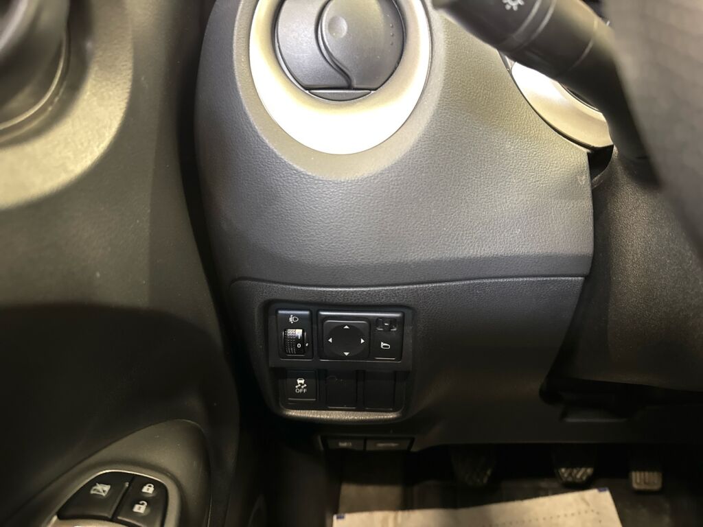 Nissan Juke 2012 Harmaa